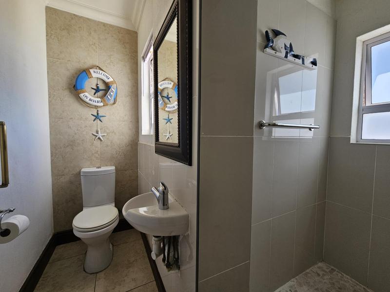 3 Bedroom Property for Sale in Sandy Point Western Cape